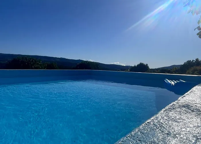 Pensao Repouso Do Peregrino * Паредиш-ди-Кора